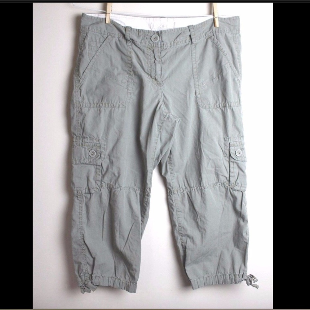 3/$25 !!SALE!! Ann Taylor Loft Cargo Capri Pants